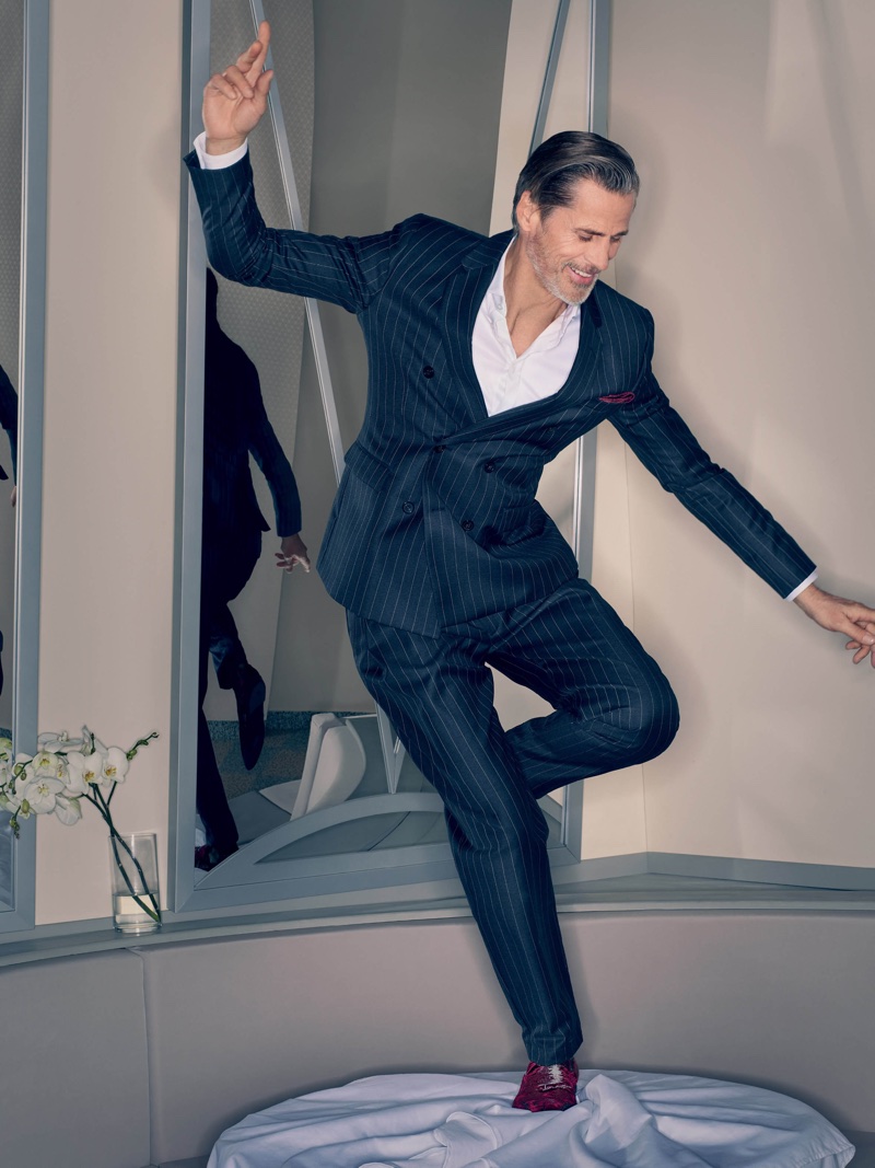 Mark Vanderloo suits up in Emporio Armani's fall-winter 2018 campaign