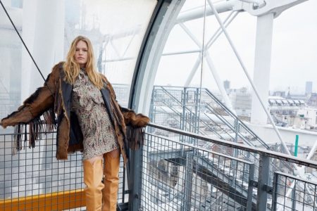 Anna Ewers Chills in Paris for Isabel Marant's Fall 2018 Campaign Anna Ewers stars in Isabel Marant's fall-winter 2018 campaign