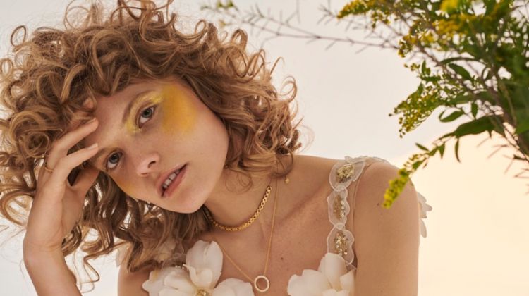 Maria Konieczna is in Full Bloom for Wysokie Obcasy Extra