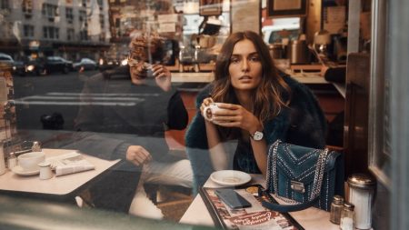 Andreea Diaconu Takes New York in MICHAEL Michael Kors Fall 2018 Campaign MICHAEL Michael Kors launches fall-winter 2018 campaign