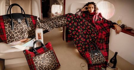 Binx Walton Jet-Sets in Michael Kors' Fall 2018 Campaign Michael Kors unveils fall-winter 2018 campaign
