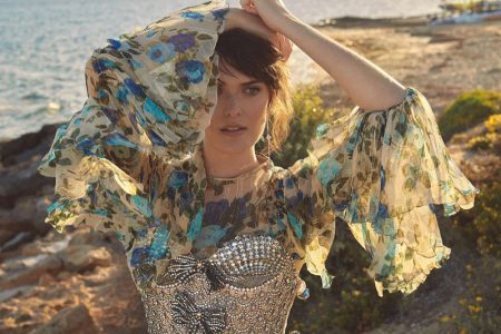 Sam Rollinson Models Pretty Summer Dresses for S Moda Sam Rollinson Models Pretty Summer Dresses for S Moda