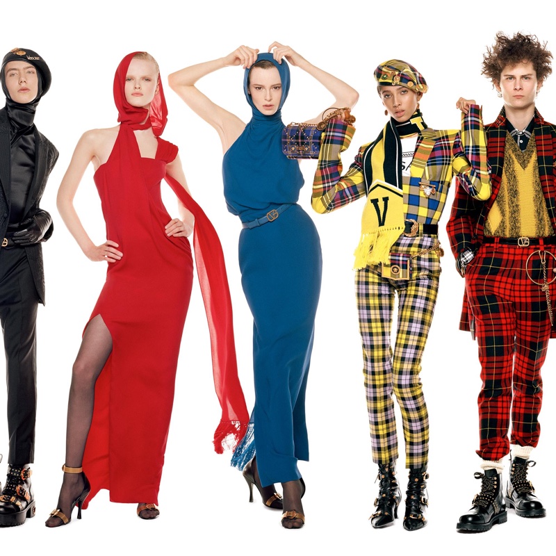 Paul Hameline, Hannah Motler, Gisele Fox, Yasmine Wijnaldum and Skylar Penn front Versace fall-winter 2018 campaign