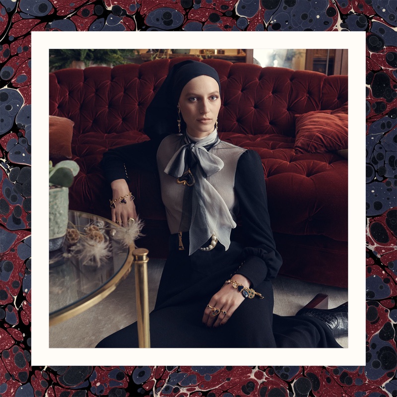 Julia Nobis appears in Zara fall-winter 2018 campaign