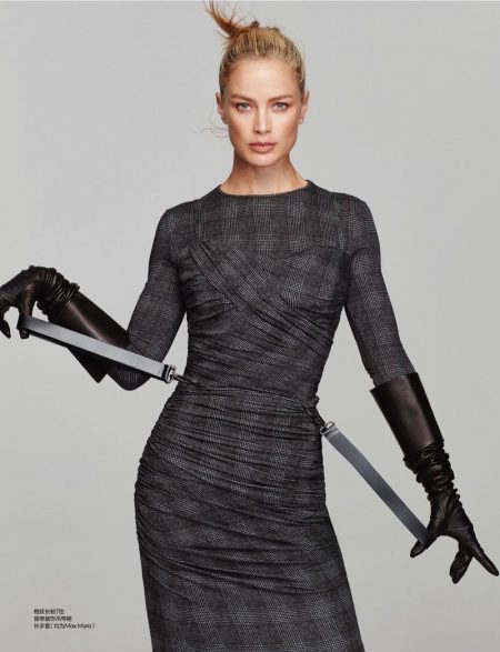 Carolyn Murphy Wears Sleek Styles for ELLE China Carolyn Murphy Wears Sleek Styles for ELLE China