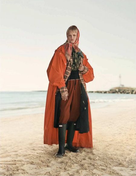 Hanne Gaby Odiele Poses in Autumn Outerwear for Vogue Germany Hanne Gaby Odiele Poses in Autumn Outerwear for Vogue Germany