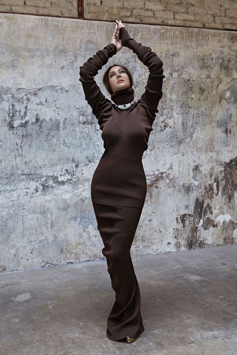 Monica-Bellucci-Esquire-Cover-Photoshoot