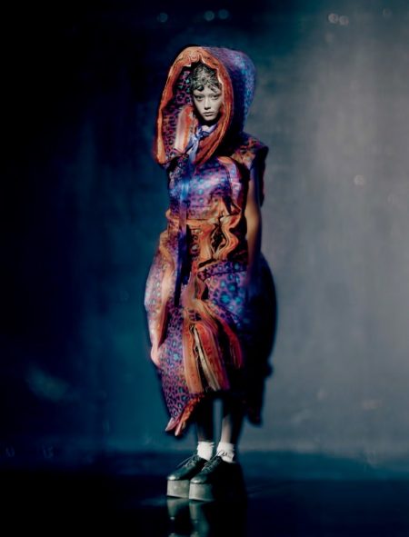 Sara Grace Wallerstedt Enchants in Comme des Garçons for Dazed Magazine Sara Grace Wallerstedt Enchants in Comme des Garçons for Dazed Magazine