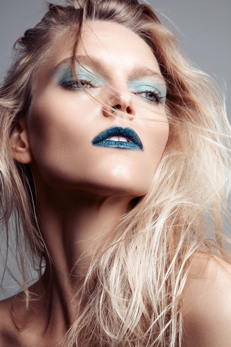 Jeff Tse photographs Sarah DeAnna for new beauty shoot.