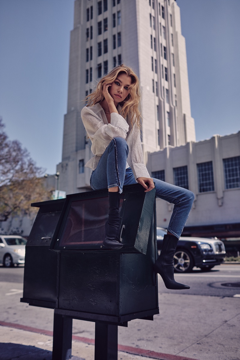 Stella Maxwell, Paloma Elsesser Exude Cool in 7 for All Mankind Fall '18 Campaign