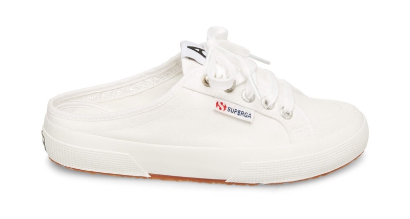 Alexa Chung x Superga COTHOOKW Sneaker in White $89