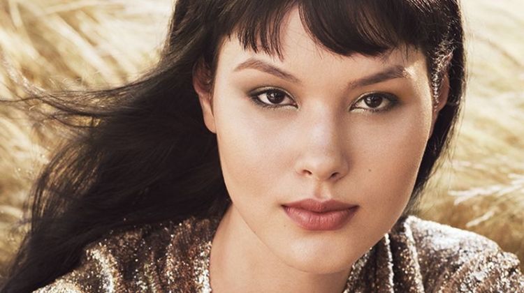 Bobbi Brown Features Soft Makeup Looks in Fall 2018 Campaign