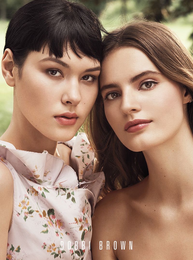 Bobbi Brown Cosmetics unveils fall 2018 campaign