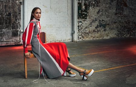 Joan Smalls Poses in Sleek Styles for ELLE Russia Joan Smalls Poses in Sleek Styles for ELLE Russia