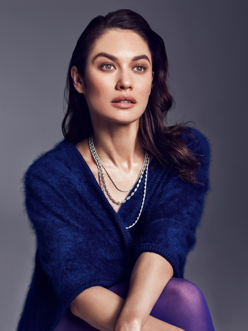 Olga Kurylenko shines in Boodles diamond necklace