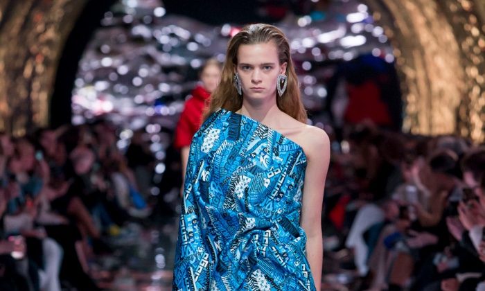 Balenciaga Brings Elegant Ease to Spring 2019