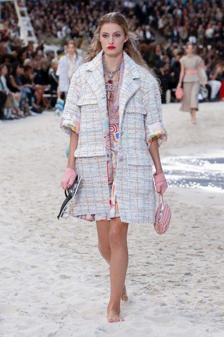 Chanel Haute Couture Spring-Summer 2019 Last Collection of Karl