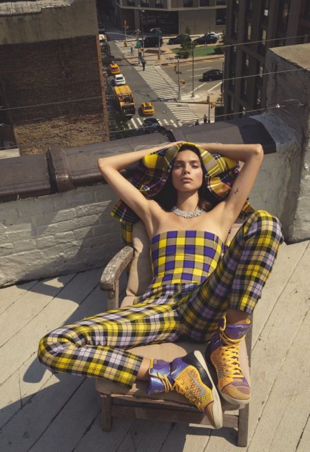 Charlee Fraser Embraces Plaid Prints for S Moda Charlee Fraser Embraces Plaid Prints for S Moda