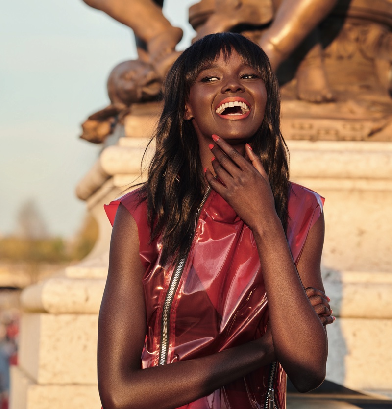 Duckie Thot poses for L'Oreal Paris announcement