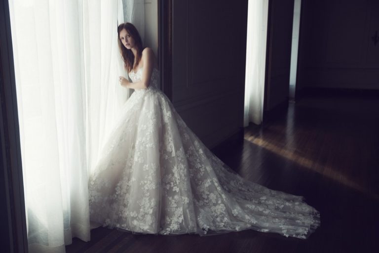 monique lhuillier fall 2019 bridal