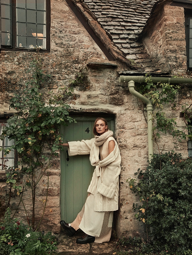 Nimue Smit Layers Up in Fall Knitwear for TELVA Magazine