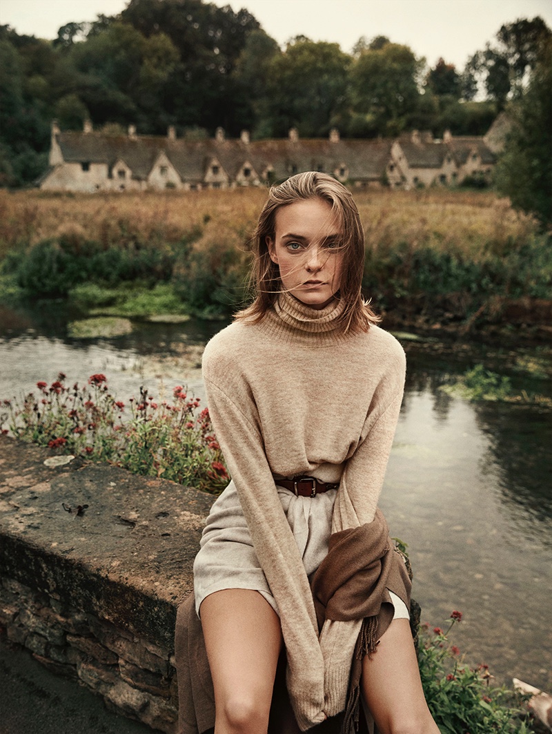 Nimue Smit Layers Up in Fall Knitwear for TELVA Magazine