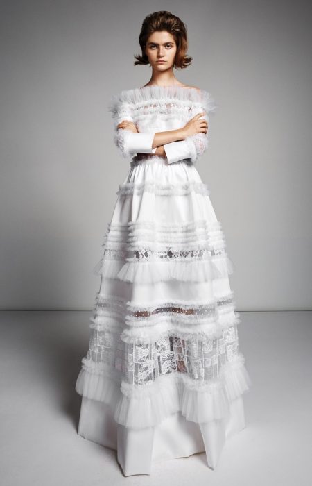Viktor & Rolf Bridal's Fall 2019 Line is All About Shape