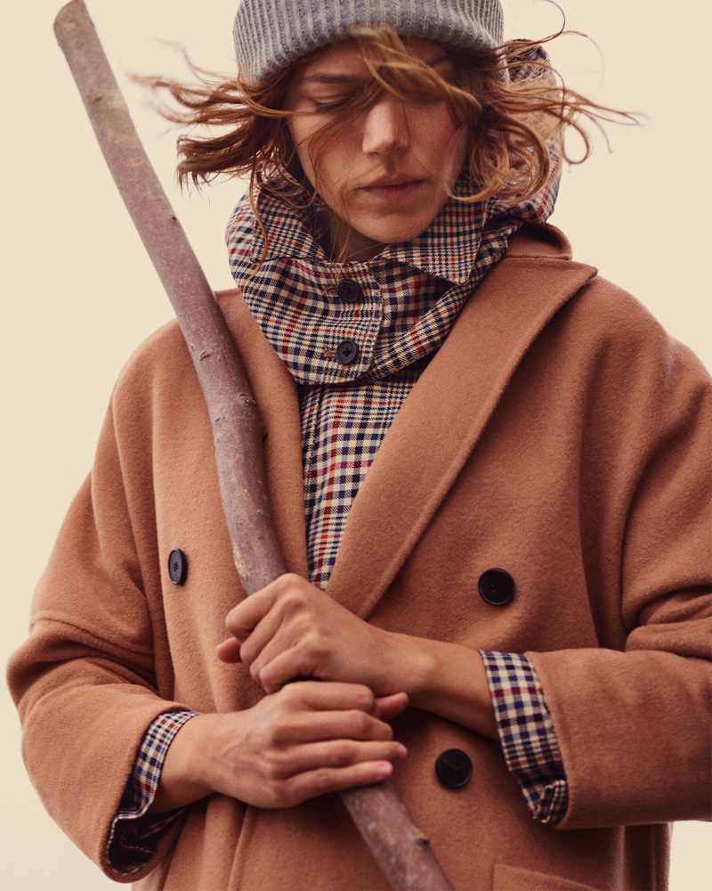 Freja Beha Erichsen fronts Zara Cozy Feeling fall-winter 2018 lookbook