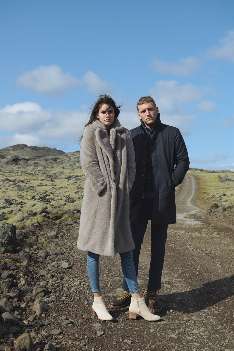 Banana Republic sets Holiday 2018 campaign in Iceland