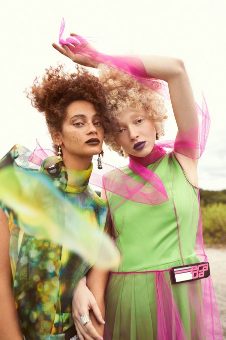 Thais Borges & Catriona Frean Mojeh Magazine Outdoor Editorial