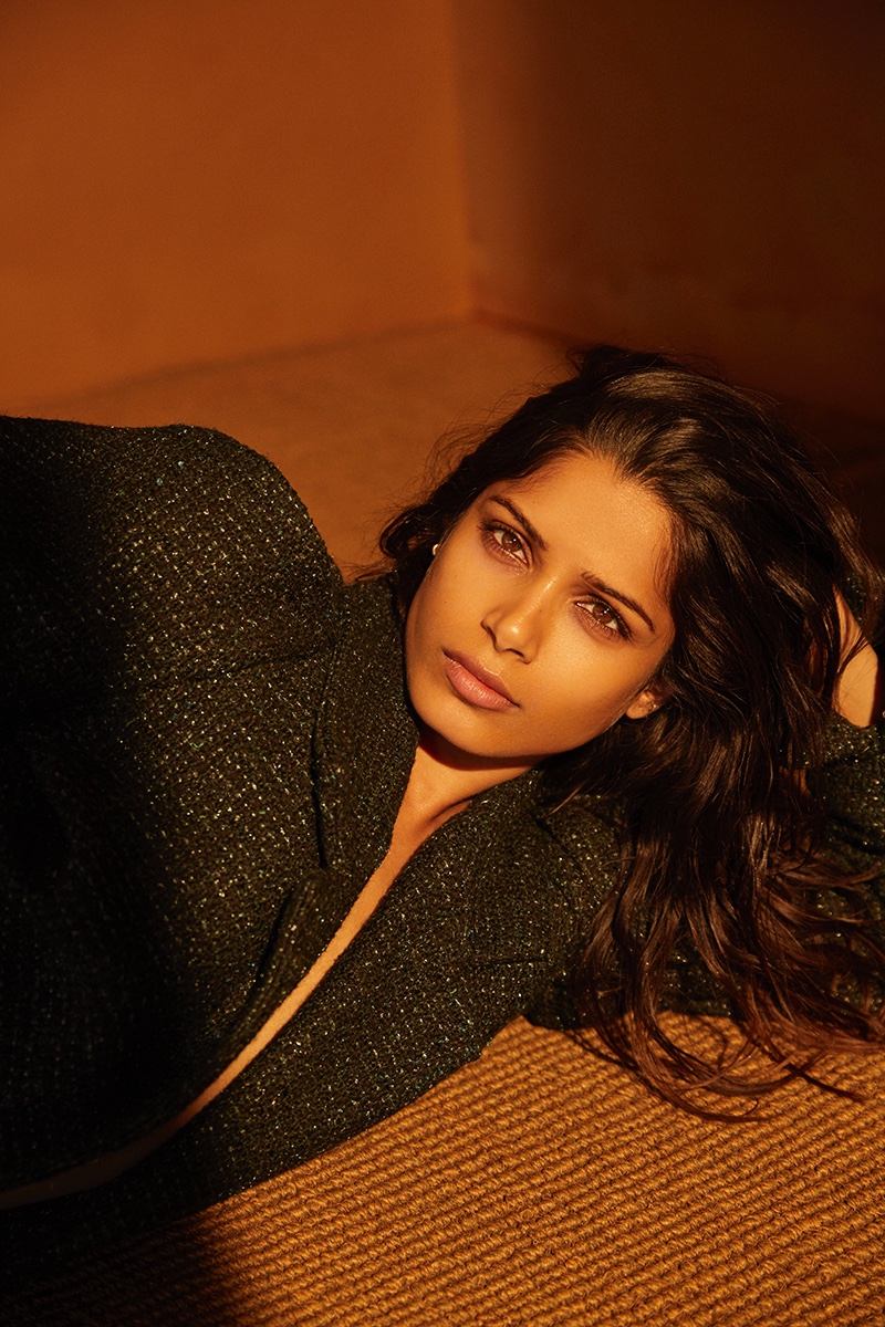 Posing in sunlight, Freida Pinto gets captured by David Roemer