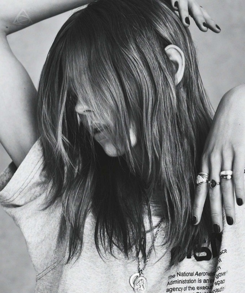 Ondria Hardin Models Rock & Roll Beauty for Vogue Australia