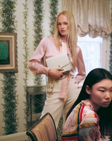 Jean Campbell Relaxes in Tory Burch Holiday 2018 Campaign