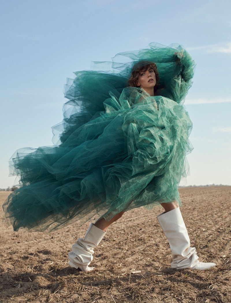 Agnes Nabuurs Poses in 'Fields of Gold' for ELLE Serbia