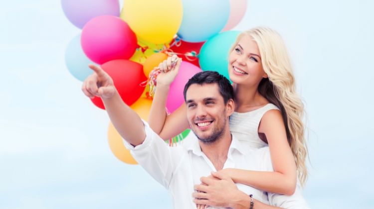 Anniversary Gift Ideas Both of You Can Enjoy Photo: Deposit Photos