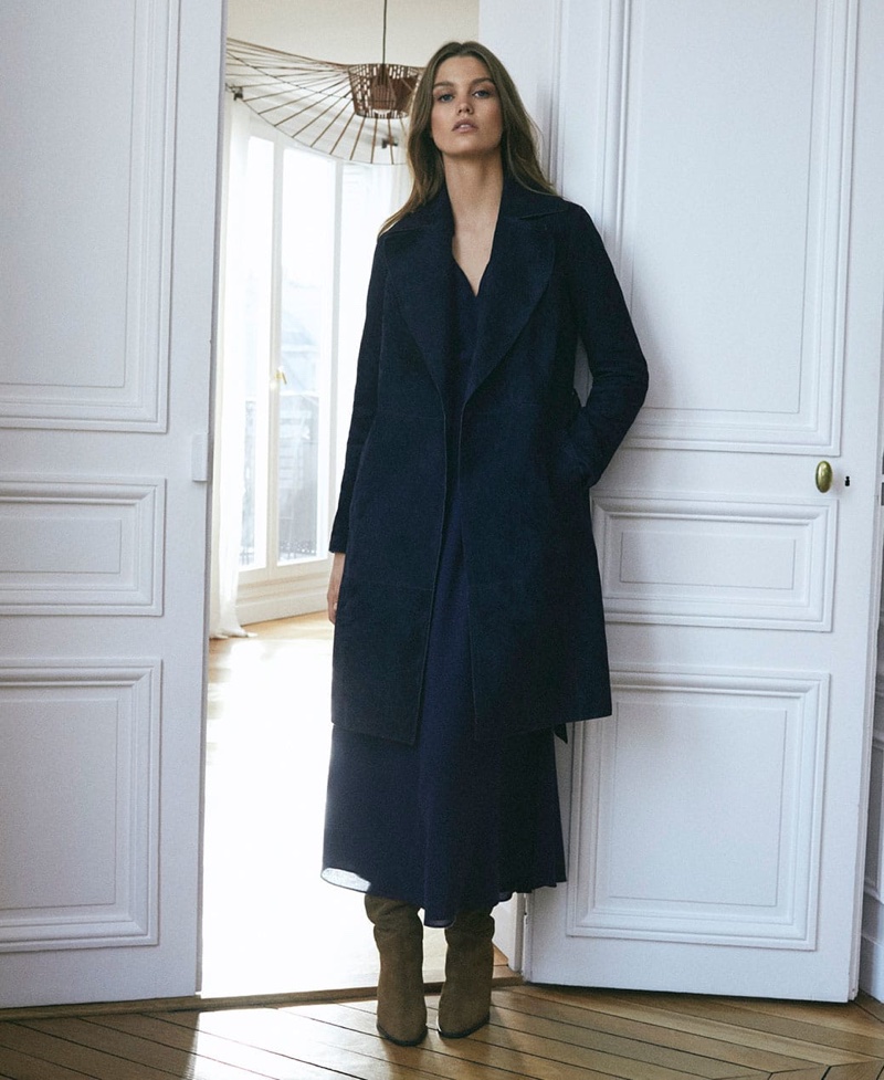 Dutch model Luna Bijl appears in Massimo Dutti's fall-winter 2018 collection