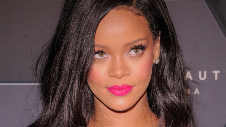 Rihanna Eye Color