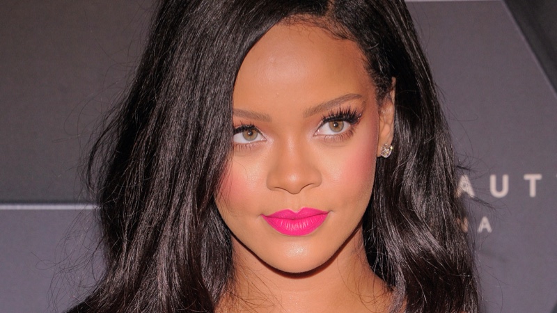 Rihanna Eye Color