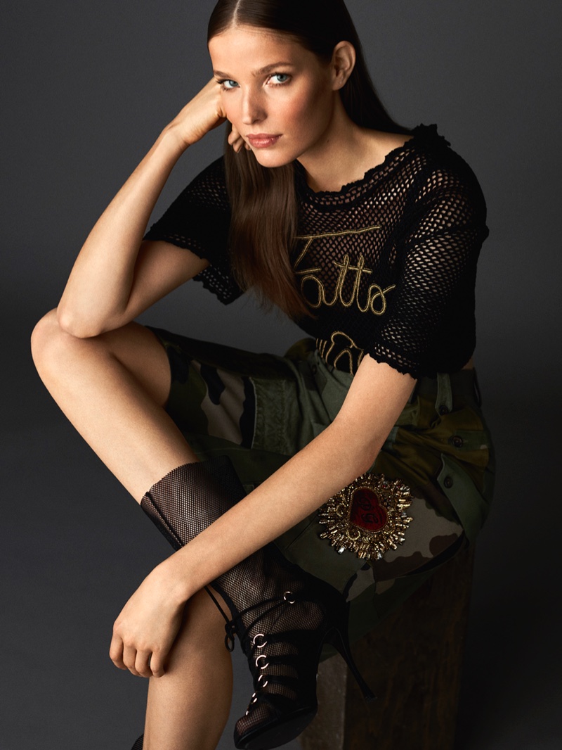 Alisa Ahmann Models Statement Looks for TELVA Magazine