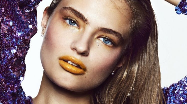 Anna Mila Guyenz Wears Bold Beauty for Vogue Mexico