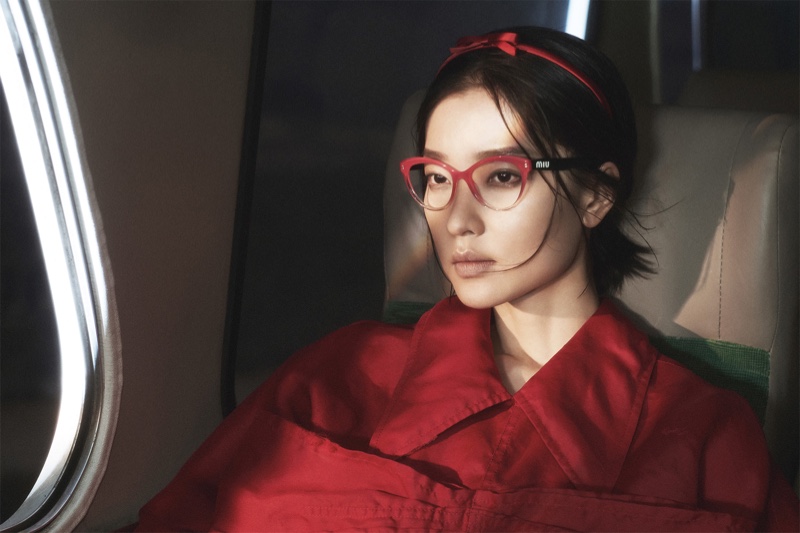 Miu Miu spotlights eyewear for spring 2019 advertising campaign