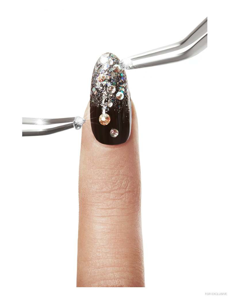 Priti Nigra Black Vegan Polish, with Swarovski crystals and topped with glitter by Lemonhead LA, stainless steel slanted tweezers by Tweezerman. Photo: Wendy Hope