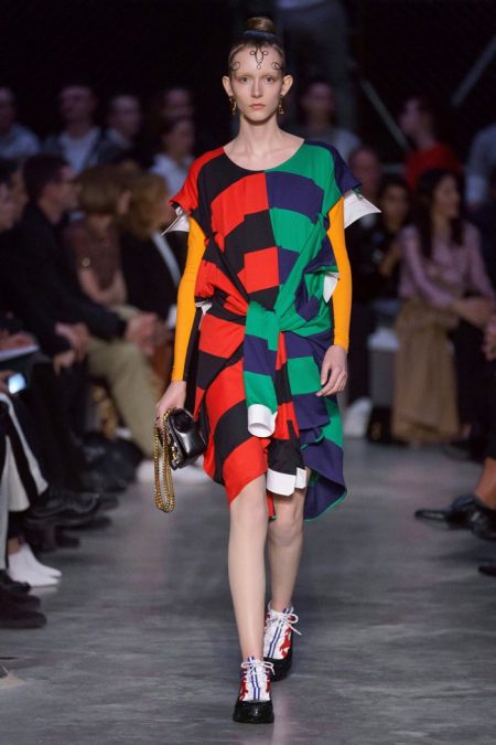 Burberry Fall Winter 2019 Runway