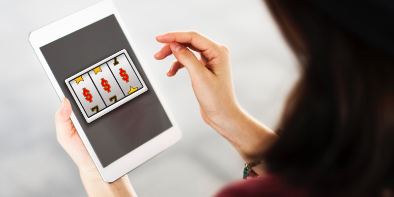 Why Playing Online Slots Never Goes out of Fashion? | Fashion Gone Rogue