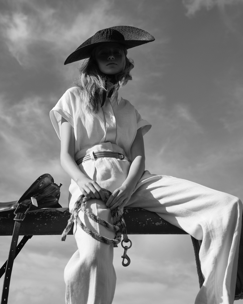 Anna Lund Goes West for In The Mood Magazine