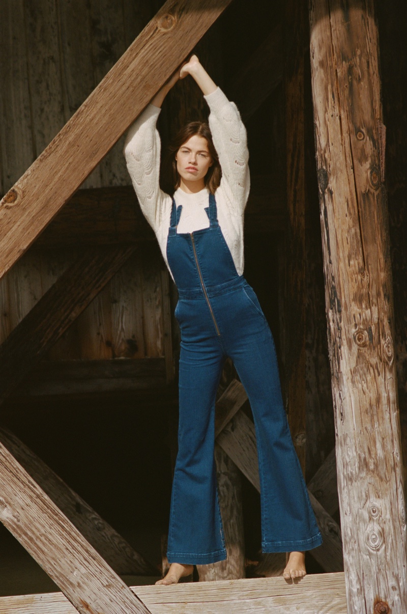 https://www.fashiongonerogue.com/wp-content/uploads/2019/03/Rollas-Denim-Spring-Summer-2019-Campaign06.jpg