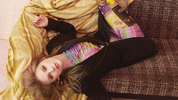 Taylor Swift Poses in Chic Looks for ELLE UK