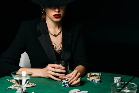 How To Collect Las Vegas Casino Poker Chips Attract Woman Hat Casino Chips Red Lips