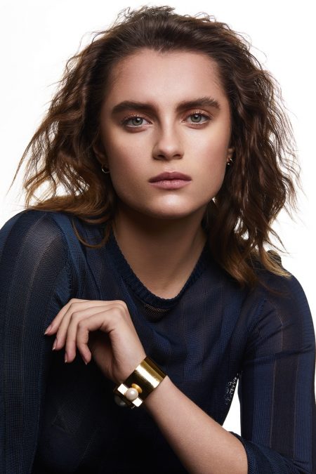 Claudia Gould Wears Spring Beauty for L'Officiel Lithuania Claudia Gould Wears Spring Beauty for L'Officiel Lithuania