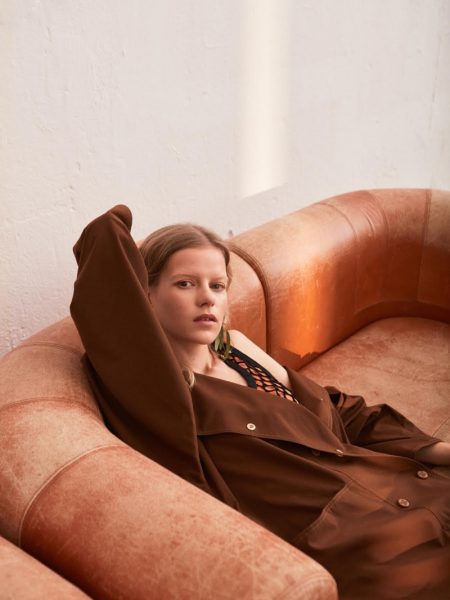 Kadri Vahersalu Relaxes in Neutral Looks for ELLE Sweden Kadri Vahersalu Relaxes in Neutral Looks for ELLE Sweden